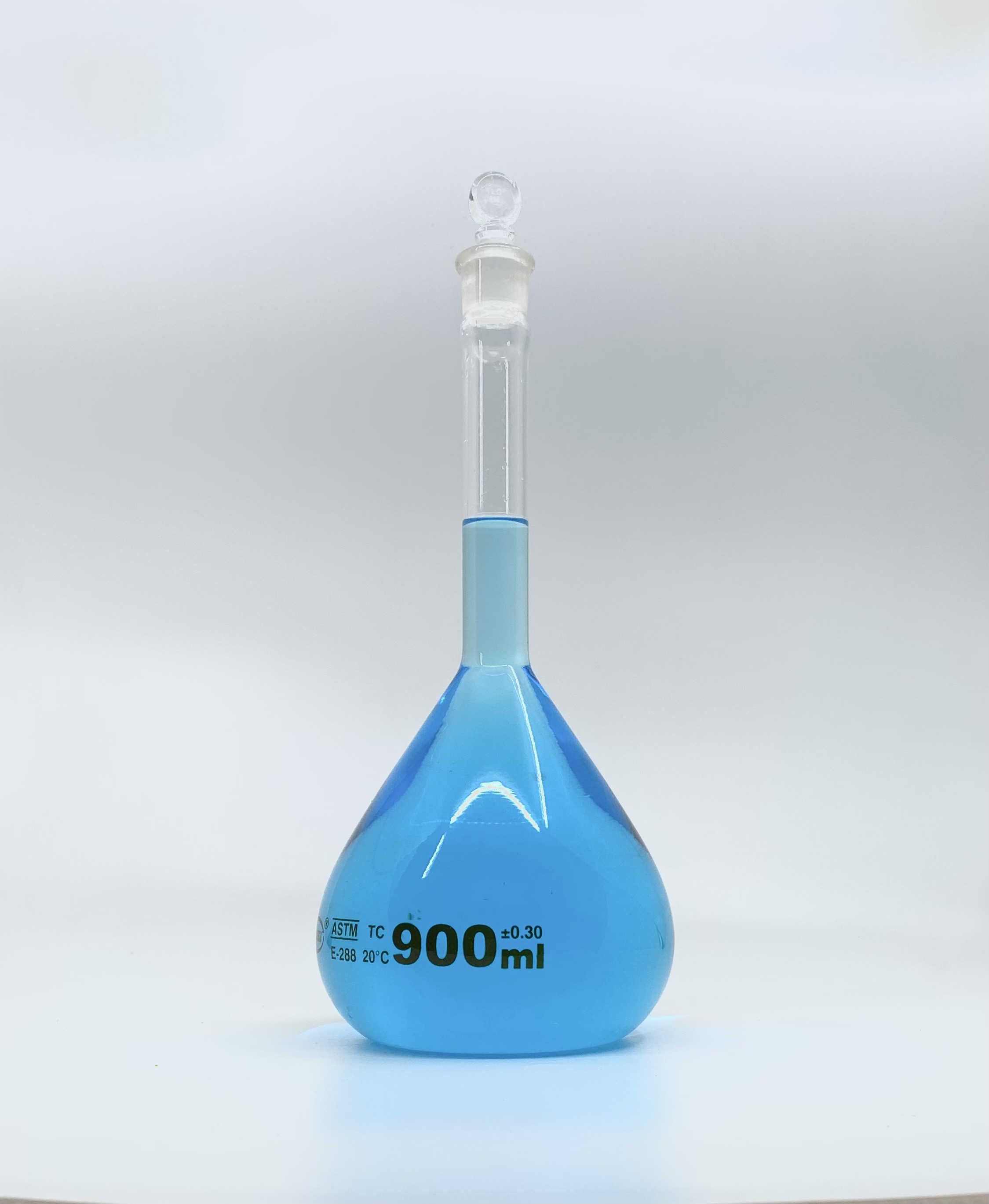 Buy Online Volumetric Flask 900ml Serialized And Certified Heavy Duty Wide Mouth Glass 8103