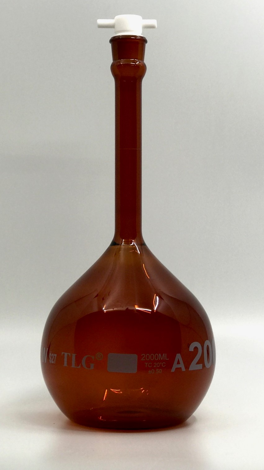 Volumetric Flask, Low Actinic Amber, 2000mL, Wide Mouth, PTFE Stopper#27, Class A, As Per USP Standards